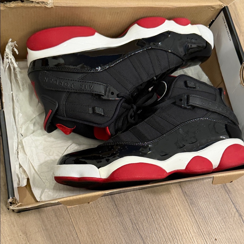 Jordan Men’s Black and red 6 rings sz 8